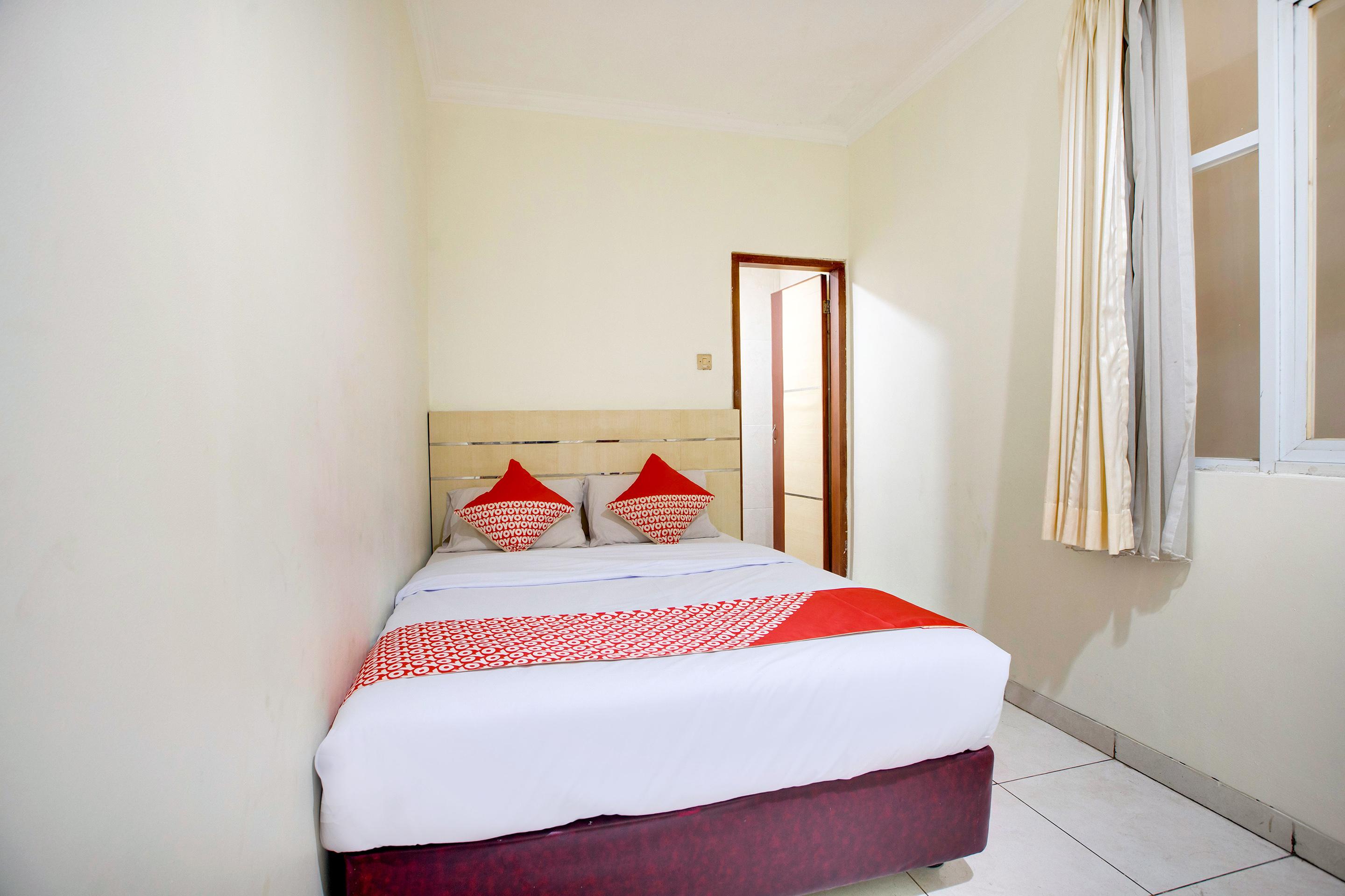 Reddoorz @ Hotel Arimbi Dewi Sartika Baru Bandung Extérieur photo