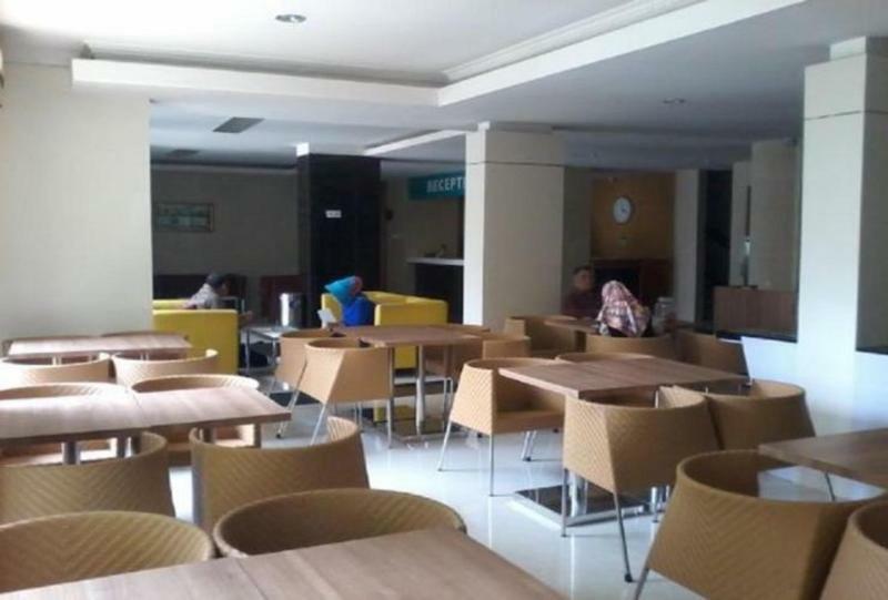 Reddoorz @ Hotel Arimbi Dewi Sartika Baru Bandung Extérieur photo