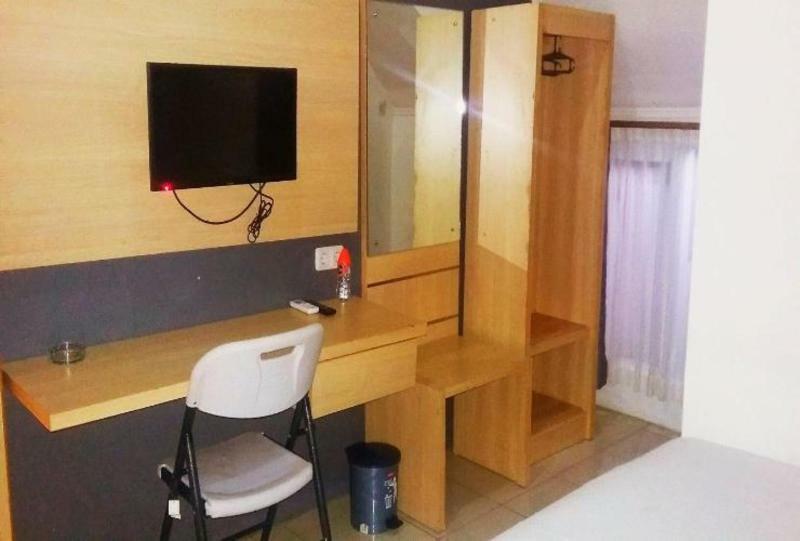 Reddoorz @ Hotel Arimbi Dewi Sartika Baru Bandung Extérieur photo